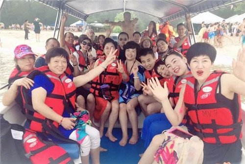 2017绿之韵营销精英新马尊贵之旅圆满收官