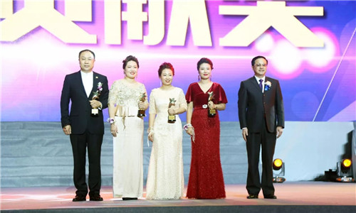 喜迎十年盛典！太阳神晟虹家园万人年会闪耀东莞