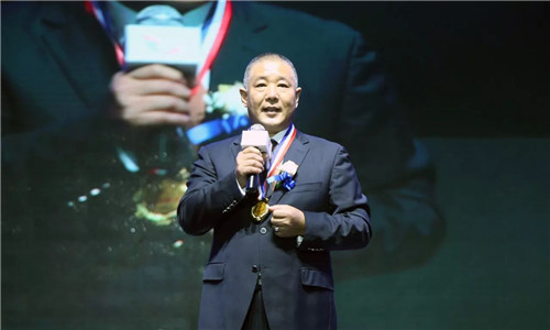 喜迎十年盛典！太阳神晟虹家园万人年会闪耀东莞