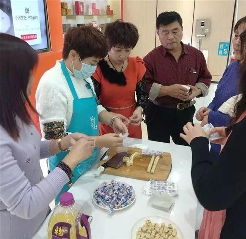 康美全生命周期健康管理落地实践——体验中心开设国灸讲堂