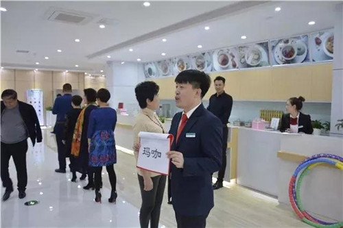 康美全生命周期健康管理落地实践——体验中心开设国灸讲堂