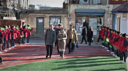 2017让爱传出去 ——董丽萍寰宇双钻大使两所尚赫公益小学成功揭牌