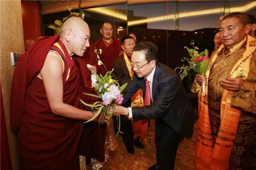 高僧大德，西藏藏传佛教格西拉让巴代表团参访龙润和理想