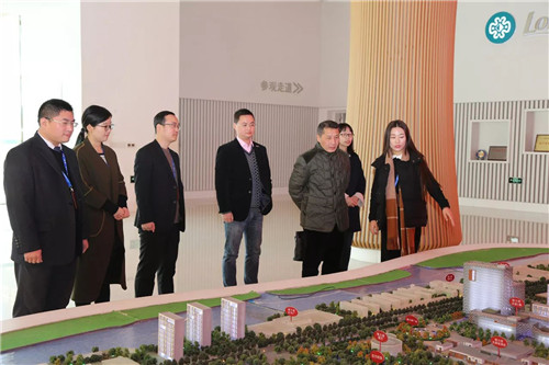 隆力奇成为江苏大学教学实践基地