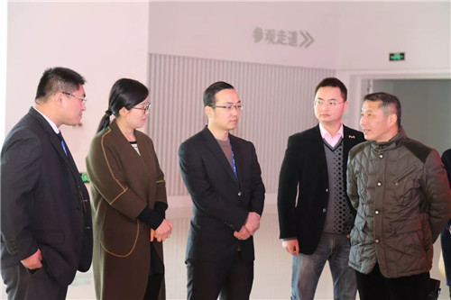 隆力奇成为江苏大学教学实践基地