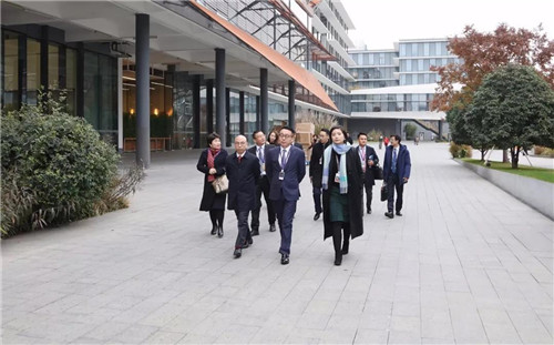 绿叶徐建成董事长、李仙霖总裁应邀访问阿里巴巴总部