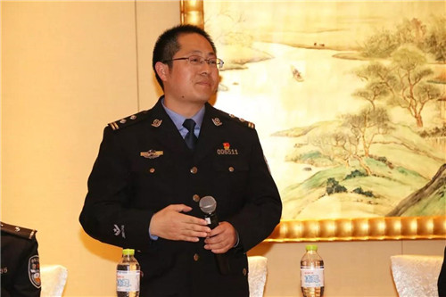 绿叶董事长徐建成、总裁李仙霖捐赠湖北省公安厅基层受困民警