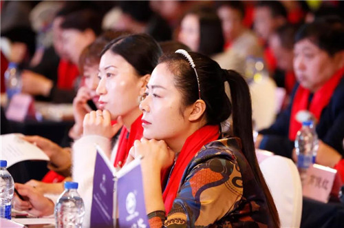 选择大于努力——理想科技龙润茶2017年加盟商大会业绩创新高！