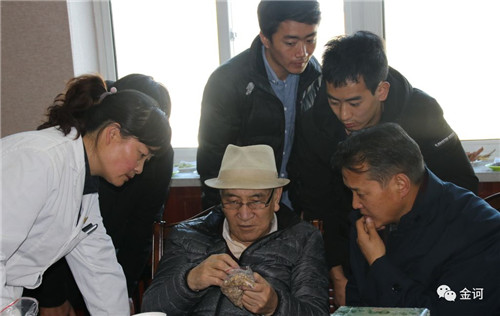 金诃藏药召开仁青常觉图谱档案评审会