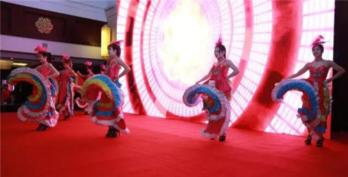 “共享辉煌 赢战明天”和治友德2017年终表彰大会辽宁站盛大召开