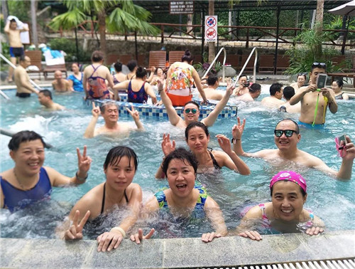 带着梦想去旅行——绿之韵营销精英2018越南芽庄荣耀之旅圆满收官