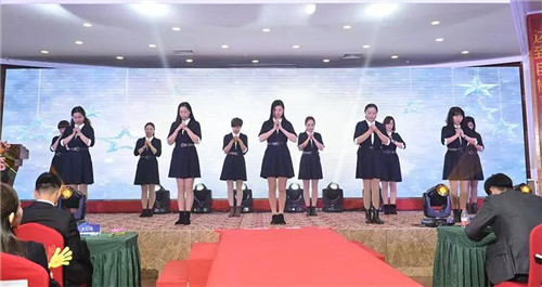 铸源集团湖北分公司2017年表彰大会暨2018年业务启动大会盛大举行