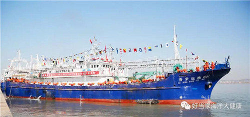 一带一路 精彩“鱿”我 — 好当家第一批远洋灯光鱿钓船顺利出海