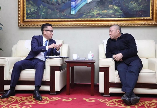 人民日报社江苏分社社长贺广华接见绿叶董事长徐建成