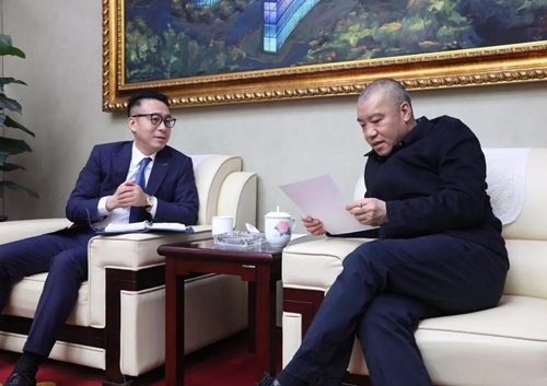 人民日报社江苏分社社长贺广华接见绿叶董事长徐建成