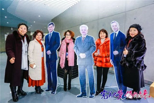 搭乘“完美号”  ，完美人开启2018完美发展新航程