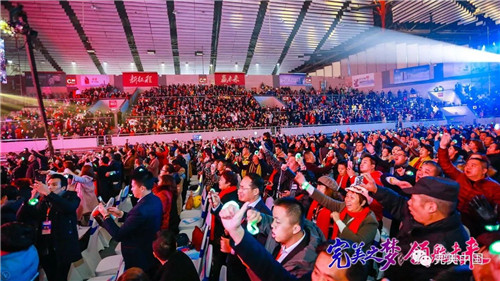 “完美一家人”2018中马文化交流艺术盛典完美绽放