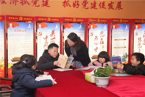 绿之韵集团《我为你朗读》第五期“温暖在我心中”走进长沙彩虹晨光中心