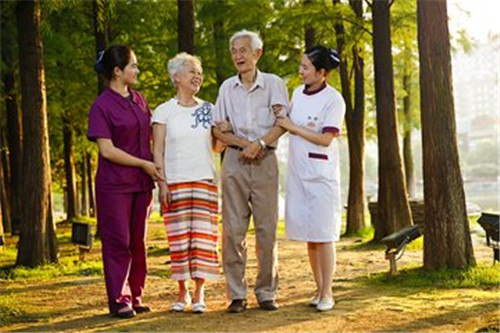 民政部：养老供需矛盾依然突出 要吸引更多社会资本投入养老