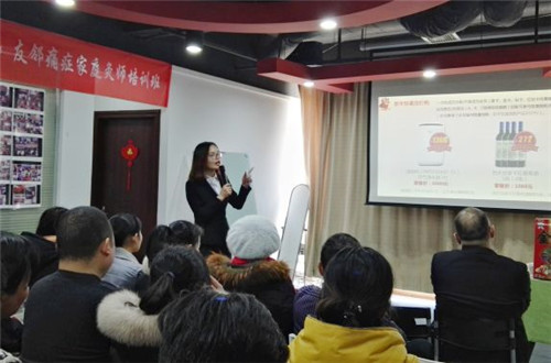 太阳神江西分公司深入一线,与市场家人同庆同乐