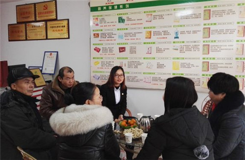 太阳神江西分公司深入一线,与市场家人同庆同乐