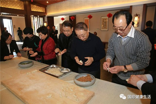 迎新春 贺新年 ——2018年新时代健康产业集团团拜活动成功举办