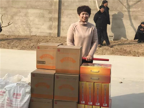 爱在佳节|海之圣海英荟国际系统开展爱心捐赠活动