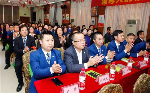 绿之韵集团与湖南农业大学签订战略合作协议，致力产品科研攻关及产业升级