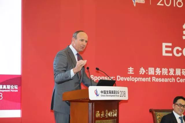 安利总裁德・狄维士：发挥科技的力量，带动行业转型