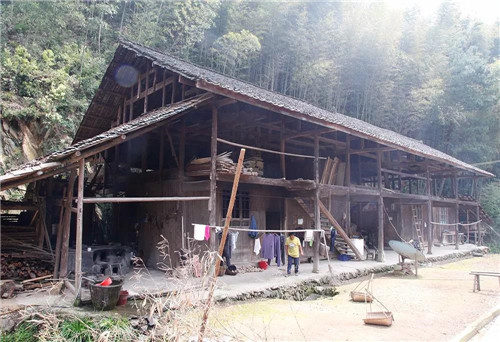 绿之韵胡国安董事长善捐60万助力家乡建设