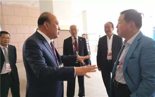 天狮董事长李金元出席博鳌亚洲论坛2018年会,分享全球化发展成果