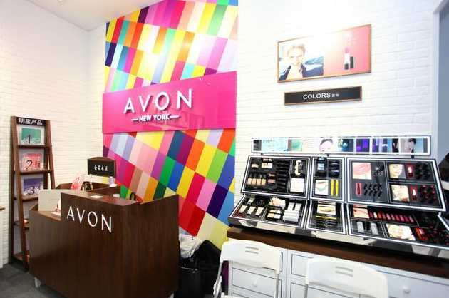 雅芳：推进“美容专卖店+电商+化妆品专营店/商超”的全渠道布局