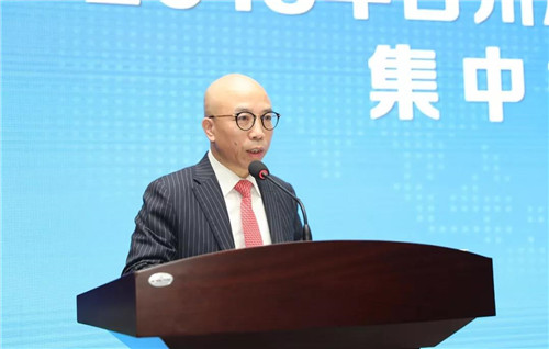 绿叶总裁李仙霖回家乡台州代表绿叶科技签约107亩工业用地新项目