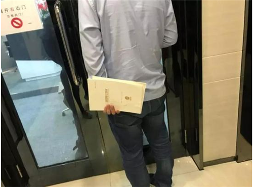 现场直击！善林金融被查封 董事长周伯云向公安机关投案自首