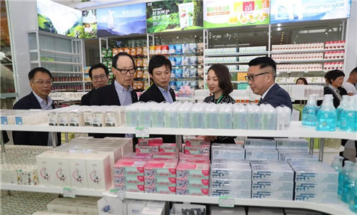 日本阿斯制药株式会社常务董事木村秀司一行来访绿叶科技