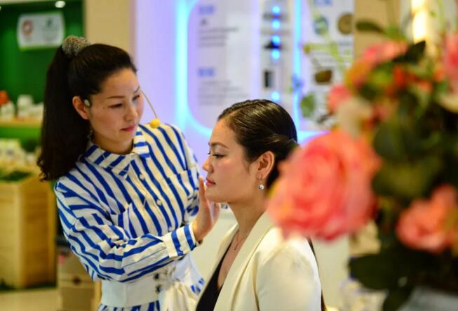 安利（中国）第53家体验店落户洛阳！