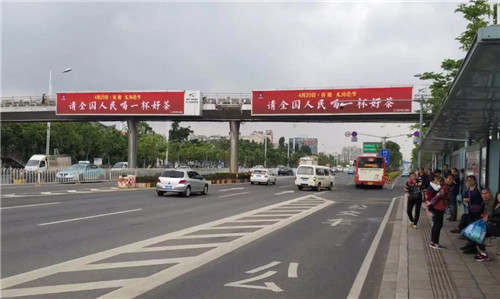 昆明全城筑起红色风景线，为理想龙润茶节打call！