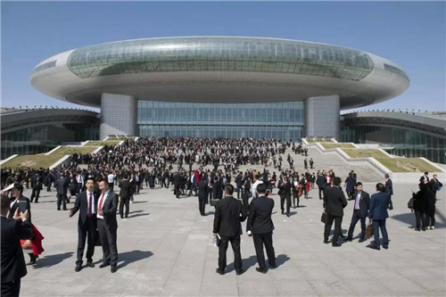 安然钻石国际六周年 百战归来启华章