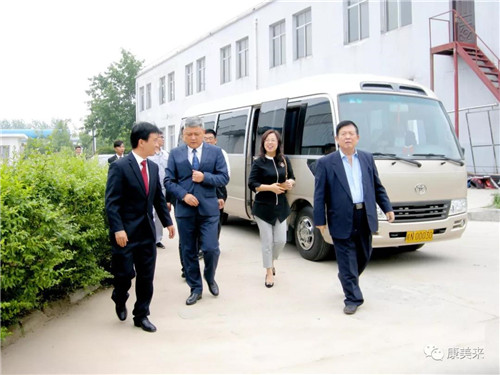 中国工程院院士李玉莅临康美来指导工作