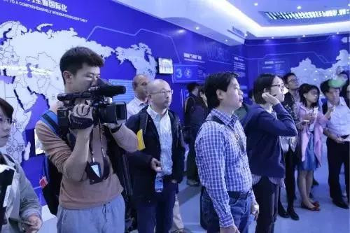 “第二届世界智能大会 ”海外媒体记者团到访天士力大健康城