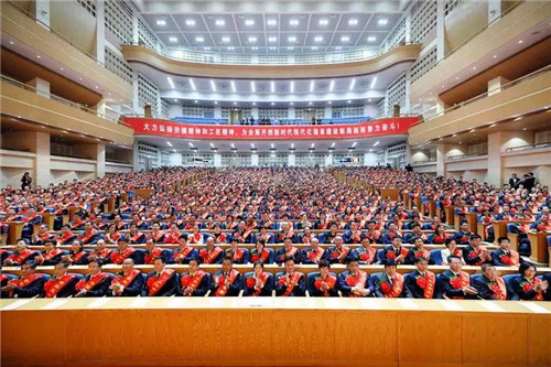 安然董事长刘润东荣获“山东省劳动模范荣誉称号”