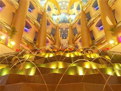 隆力奇瑞和国际迪拜奢华游