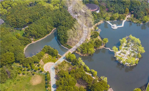 休闲“新”风尚，一起走进隆力奇！