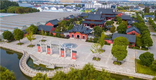 休闲“新”风尚，一起走进隆力奇！