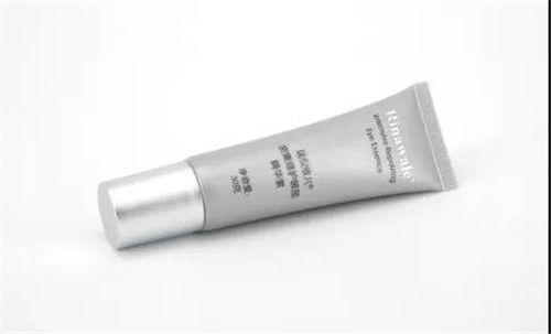 康婷瑞倪维儿“紧致修护眼部精华套装”新品震撼上市