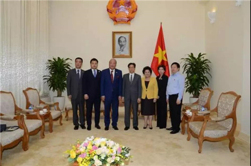 越南国家副总理会见天狮集团董事长李金元先生