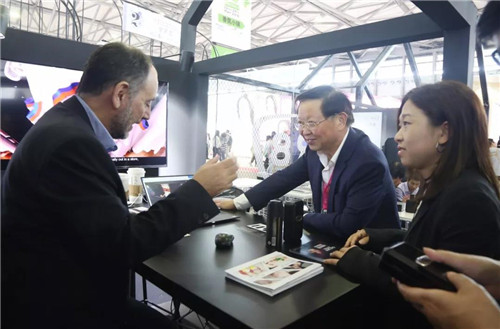 隆力奇：美博会是中国日化届交流的平台