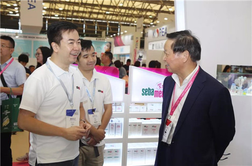 隆力奇：美博会是中国日化届交流的平台