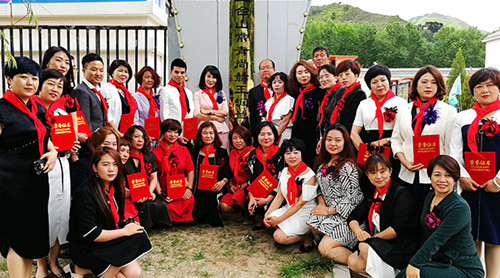 因为尚赫“让爱传出去”，大山深处传来了铜铃般的笑声