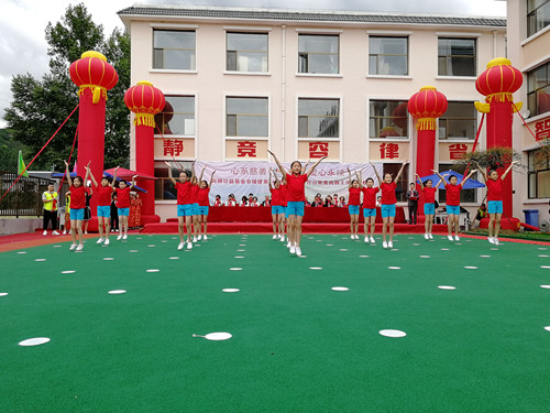 因为尚赫“让爱传出去”，大山深处传来了铜铃般的笑声